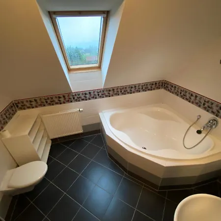 U Bartu Дом отдыха Трояновице